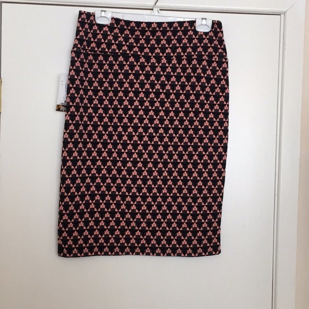 L LuLaRoe Cassie Skirt Disney E04‎ 12